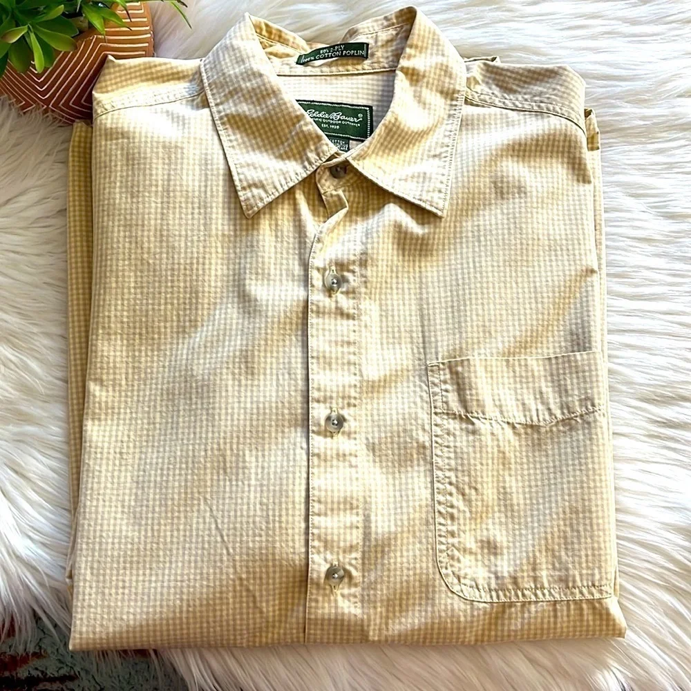 eddie bauer • small checks button down shirt with chest pocket